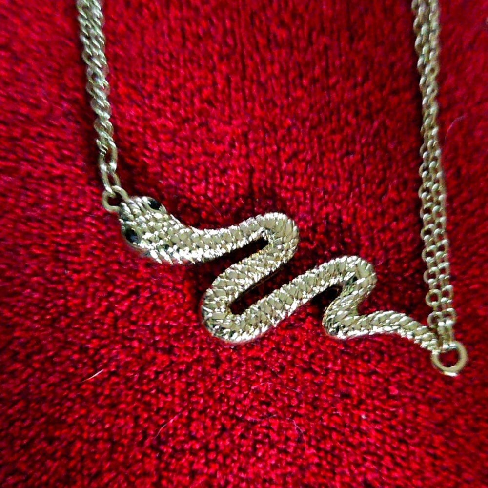 Gold Toned Snake w/ green gem eyes Necklace Double Chained SWIFTY